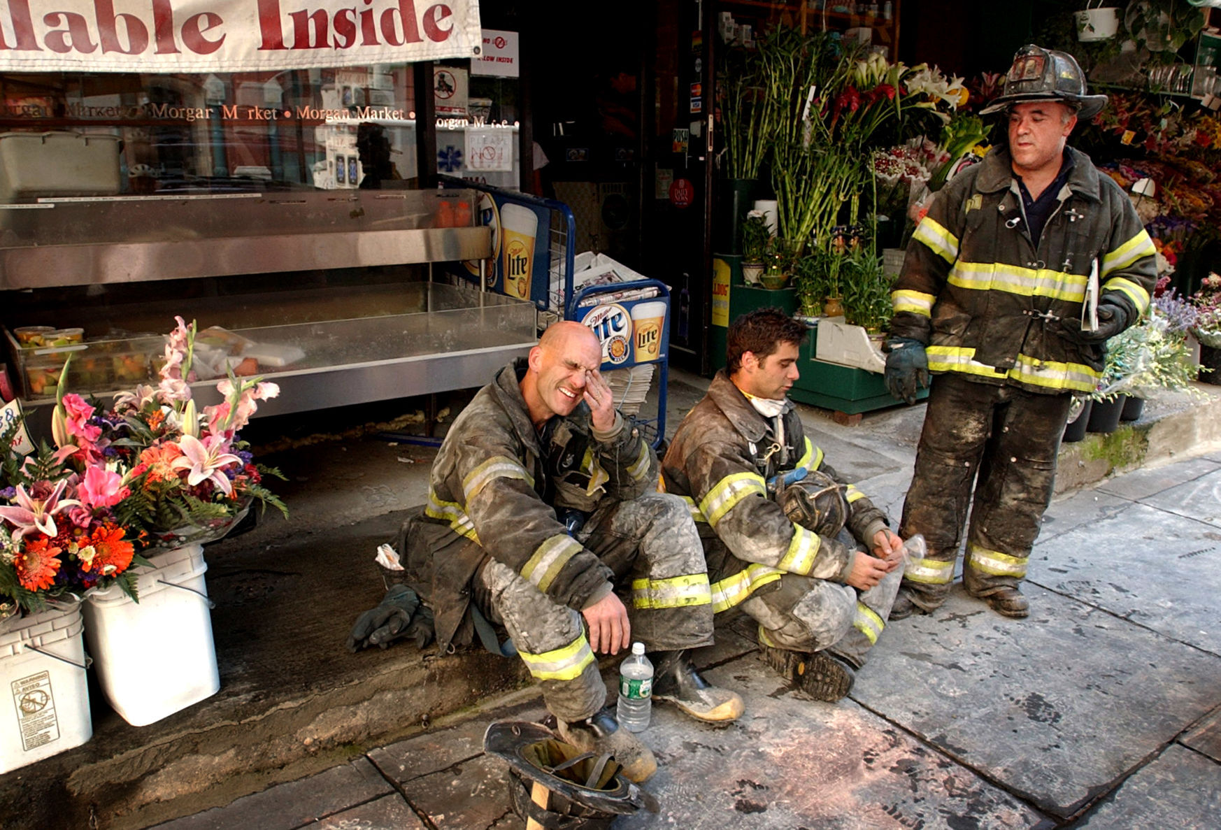 Exhaustive search rescue efforts continue at World Trade Center
